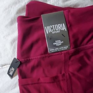 XL Victoria Sport Total Knockout Tight NWT